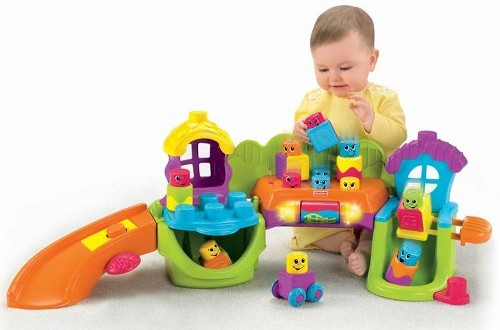 Trẻ 1-2 tuổi trở lên hiếu động hơn